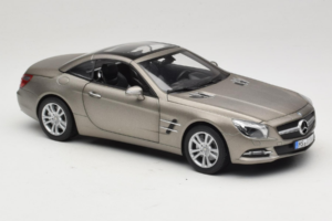 Mercedes SL500 R231 Dark Grey Matt Norev 1:18 183590 Metal - imagen 7 de 9