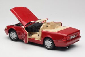 Mercedes SL500 R129 Rojo Revell 1:18 08927 Metal - imagen 5 de 8