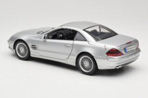 Mercedes SL55 AMG R230 Plata Maisto 1:18 36894 Metal - imagen 7 de 8