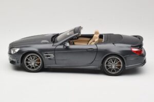 Mercedes SL65 AMG Black Series R230 Matte Black Maisto 1:18 36198 Metal - imagen 4 de 8
