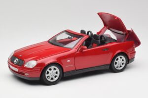 Mercedes SLK 230 R170 Rojo Maisto 1:18 56023 Metal - imagen 2 de 9
