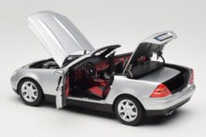 Mercedes SLK R170 Brilliant Silver Norev 1:18 183020 Metal - imagen 6 de 9