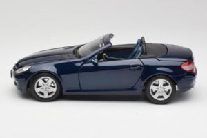Mercedes SLK R171 Azul Maisto 1:18 B66962190 Metal - imagen 4 de 8
