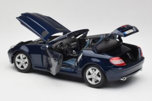 Mercedes SLK R171 Azul Maisto 1:18 B66962190 Metal - imagen 5 de 8
