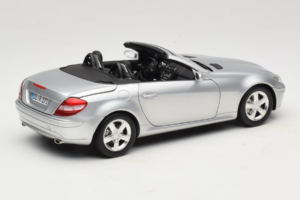Mercedes SLK R171 Plata Minichamps 1:18 B66962318 Metal - imagen 3 de 9