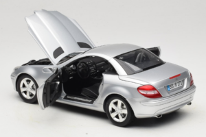 Mercedes SLK R171 Plata Minichamps 1:18 B66962318 Metal - imagen 5 de 9