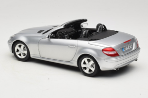 Mercedes SLK R171 Plata Minichamps 1:18 B66962318 Metal - imagen 8 de 9