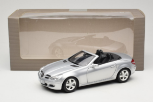 Mercedes SLK R171 Plata Minichamps 1:18 B66962318 Metal - imagen 9 de 9