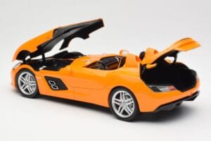 Mercedes SLR McLaren C199 Stirling Moss AMG Solarbeam Metallic Minichamps 1:18 100038400 Metal - imagen 5 de 8