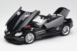 Mercedes SLR McLaren Roadster R199 Crystal Galaxit Negro Minichamps 1:18 B66961004 Metal - imagen 2 de 8