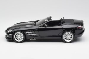 Mercedes SLR McLaren Roadster R199 Crystal Galaxit Negro Minichamps 1:18 B66961004 Metal - imagen 4 de 8