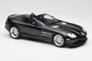 Mercedes SLR McLaren Roadster R199 Crystal Galaxit Negro Minichamps 1:18 B66961004 Metal - imagen 6 de 8