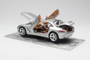 Mercedes SLR Vision Plateado Edición Limitada Con Base de Aluminio Bburago 1:18 B66962102 Metal - imagen 5 de 8