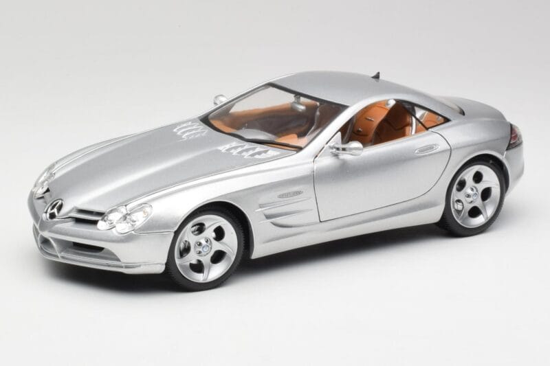Mercedes SLR Vision Liquid Plata Maisto 1:18 B66962101 Metal