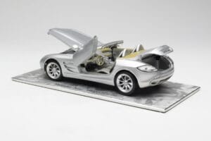 Mercedes SLR Vision Roadster Liquid Plata Maisto 1:18 B66963208 Metal - imagen 5 de 8