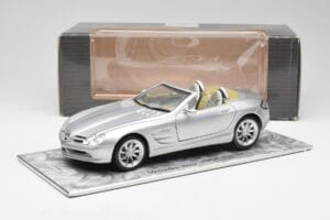 Mercedes SLR Vision Roadster Liquid Plata Maisto 1:18 B66963208 Metal - imagen 8 de 8