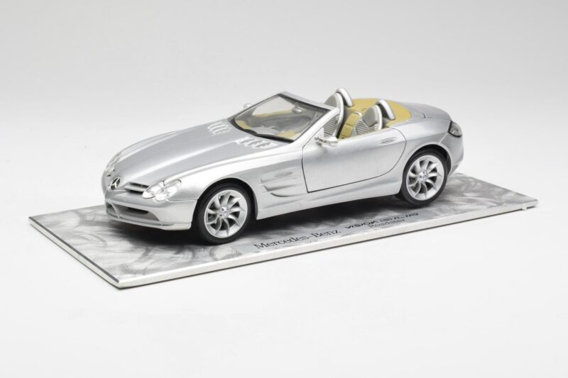 Mercedes SLR Vision Roadster Liquid Plata Maisto 1:18 B66963208 Metal