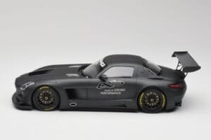 Mercedes AMG SLS C197 GT3 45 Años de Driving Performance Minichamps 1:18 151133100 Metal - imagen 3 de 6