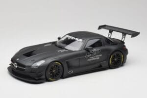Mercedes AMG SLS C197 GT3 45 Años de Driving Performance Minichamps 1:18 151133100 Metal