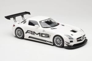 Mercedes AMG SLS C197 GT3 Street Blanco Minichamps 1:18 151123107 Metal - imagen 4 de 6