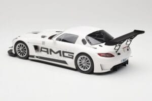 Mercedes AMG SLS C197 GT3 Street Blanco Minichamps 1:18 151123107 Metal - imagen 5 de 6
