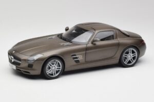 Mercedes SLS AMG C197 Monza Gris Minichamps 1:18 B66960044 Metal