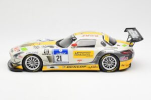 Mercedes SLS AMG GT3 #21 Rowe Racing Arnold / Roloff / Seyffarth / Jäger ADAC 24 Hours Nürburgring 2013 Minichamps 1:18 15113 - imagen 3 de 6