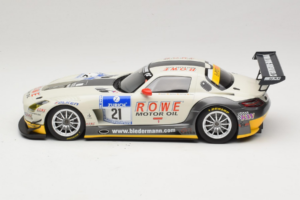Mercedes SLS AMG GT3 #21 Rowe Racing M. Zehe / M. Hartung ADAC 24h Nurburgring 2012 Minichamps 1:18 151123121 Metal - imagen 3 de 6