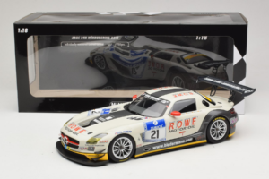 Mercedes SLS AMG GT3 #21 Rowe Racing M. Zehe / M. Hartung ADAC 24h Nurburgring 2012 Minichamps 1:18 151123121 Metal - imagen 6 de 6