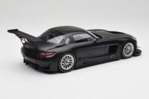 Mercedes SLS AMG GT3 C197 Street Mate Negro Minichamps 1:18 151113101 Metal - imagen 2 de 6