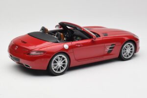 Mercedes SLS AMG R197 Roadster Le Mans Rojo Minichamps 1:18 100039030 Metal - imagen 3 de 8