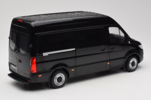 Mercedes Sprinter Negro Norev 1:18 183041 Metal - imagen 3 de 8