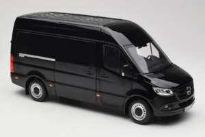 Mercedes Sprinter Negro Norev 1:18 183041 Metal - imagen 6 de 8