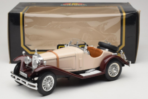 Mercedes SSK Beige & Rojo Oscuro Bburago 1:18 3009-M4 Metal - imagen 6 de 6
