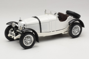 Mercedes SSK Blanco Bburago 1:18 3009-P3 Metal