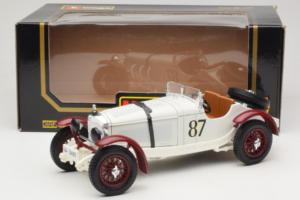 Mercedes SSKL #87 R. Caracciola Blanco 1931 Bburago 1:18 3002-P1 Metal - imagen 6 de 6