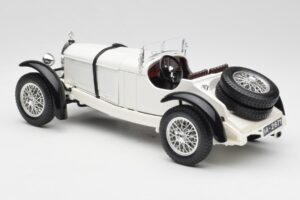 Mercedes SSKL Blanco Bburago 1:18 3002 Metal - imagen 7 de 8
