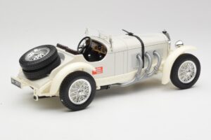 Mercedes SSKL Blanco & Crema Bburago 1:18 3002-M1 Metal - imagen 2 de 6