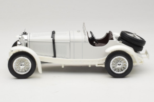 Mercedes SSKL Blanco 1931 Bburago 1:18 3002-M2 Metal - imagen 3 de 6