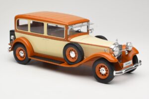 Mercedes Tipo Nurburg W08 460/460K Beige MCG 1:18 MCG18034 Metal - imagen 4 de 6
