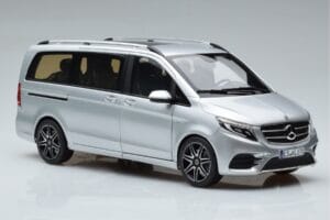 Mercedes V-Class V260 AMG Line Plata Norev 1:18 183871 Metal - imagen 6 de 10