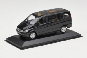 Mercedes Viano W639 Atlantis Blue Minichamps 1:43 B67871200 Metal - imagen 2 de 4