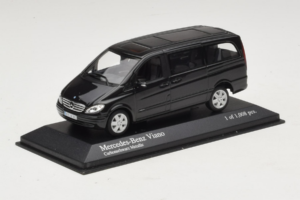 Mercedes Viano Negro Minichamps 1:43 400032210 Metal - imagen 2 de 4