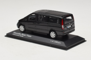 Mercedes Viano Negro Minichamps 1:43 400032210 Metal - imagen 3 de 4