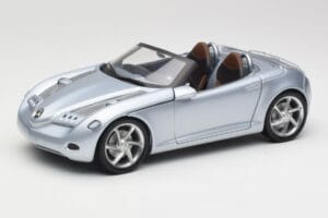 Mercedes Vision SLA Plata Gate 1:18 B66962114 Metal