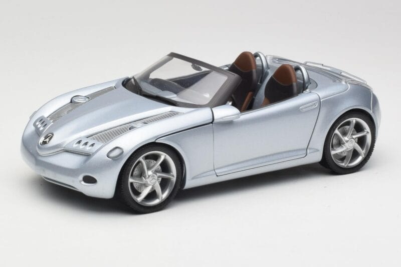 Mercedes Vision SLA Plata Gate 1:18 B66962114 Metal