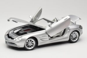 Mercedes Vision SLR Roadster Plata Maisto 1:18 B66962107 Metal - imagen 2 de 8
