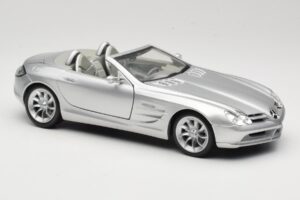 Mercedes Vision SLR Roadster Plata Maisto 1:18 B66962107 Metal - imagen 6 de 8