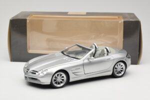 Mercedes Vision SLR Roadster Plata Maisto 1:18 B66962107 Metal - imagen 8 de 8