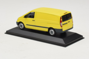 Mercedes Vito W638 Amarillo Minichamps 1:43 B67871200-R1 Metal - imagen 3 de 4